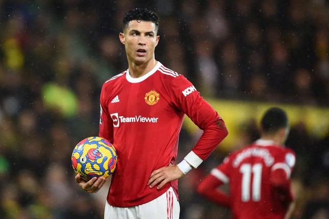 Ten Hag gửi thông điệp đanh thép đến Ronaldo