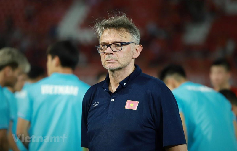 Góc nhìn của HLV Troussier và đội tuyển “đi săn không súng”