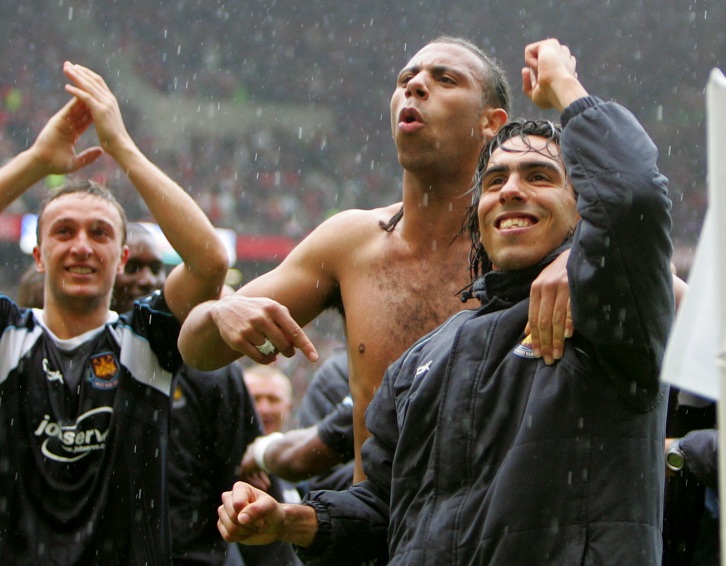 Những pha sống chết kinh hoàng trong ngày hạ màn Premier League