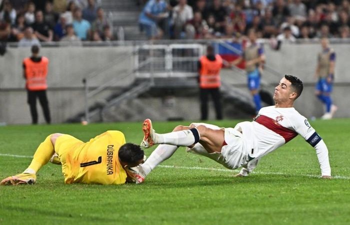 Ronaldo bị treo giò tại vòng loại EURO 2024