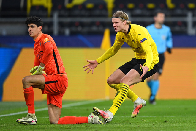 Rực lửa Cúp C1: Haaland bay cao giúp Dortmund thắng, lu mờ Ronaldo