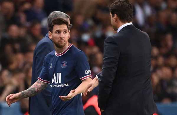 Vì sao Ronaldo tỏa sáng, còn Messi bế tắc ở đội bóng mới?